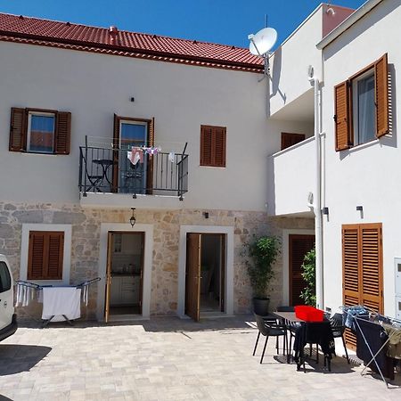 Apartments Miamare 2 Primosten Luaran gambar