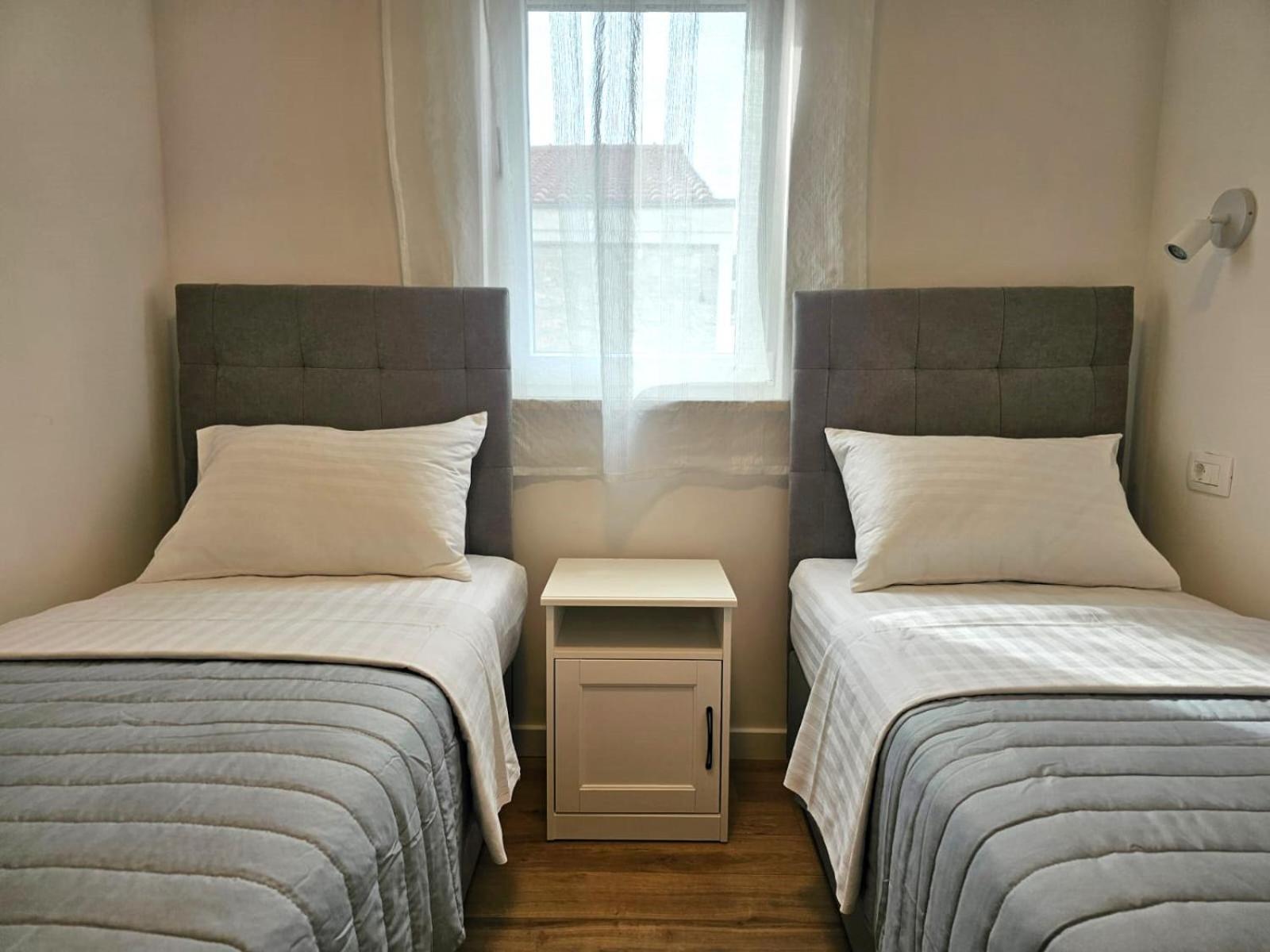 Apartments Miamare 2 Primosten Luaran gambar