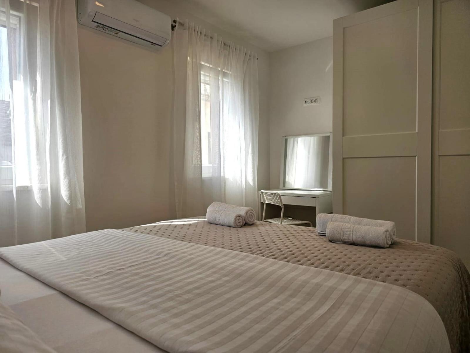 Apartments Miamare 2 Primosten Luaran gambar